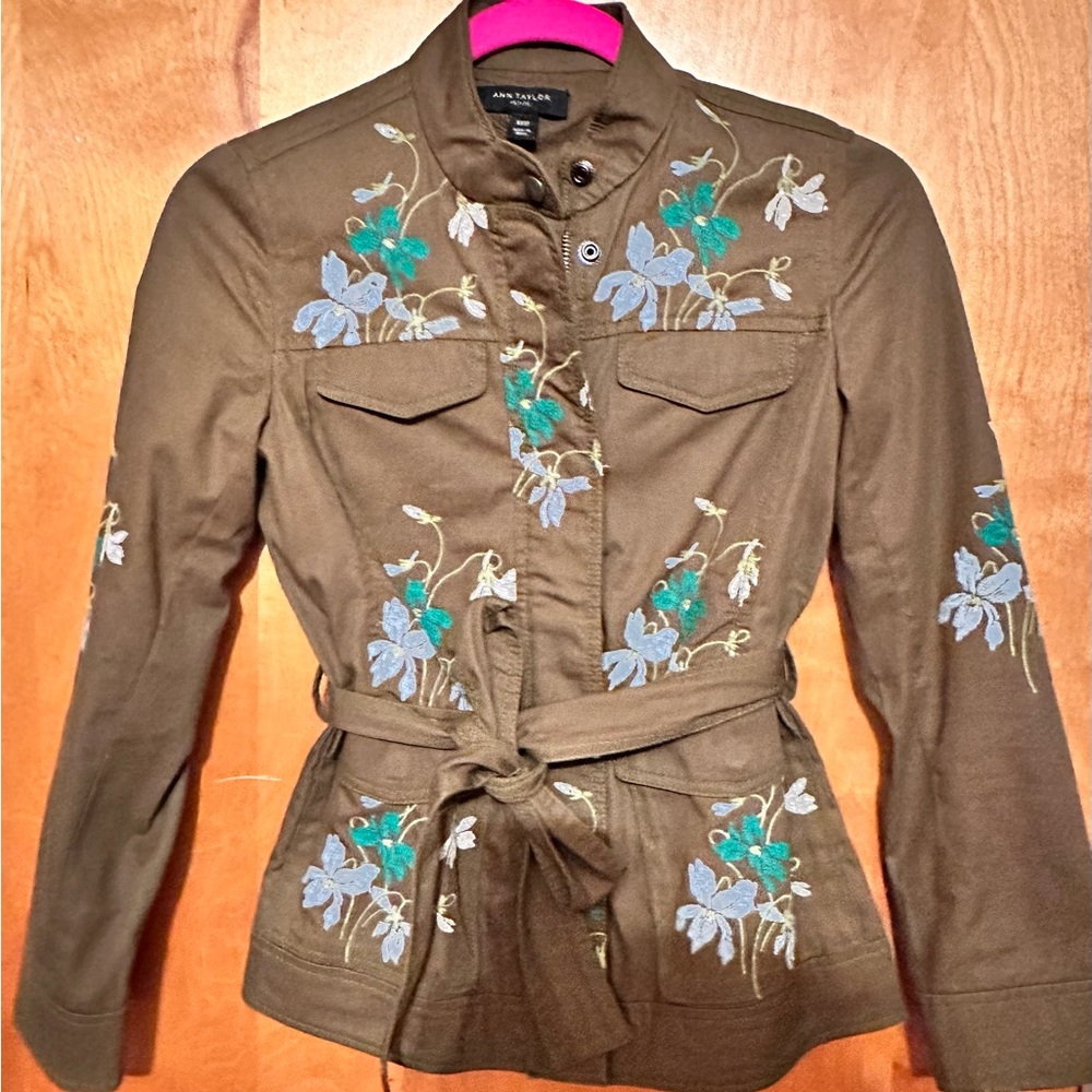 Ann Taylor. XXSP utility jacket.